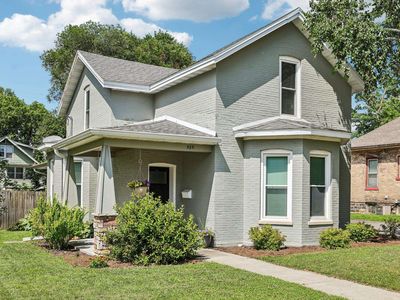 525 W Conant St