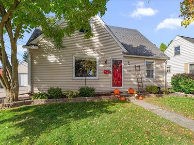 1120 North 8th AVENUE