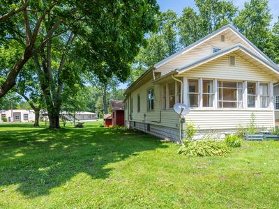 135 W Saint Joseph St