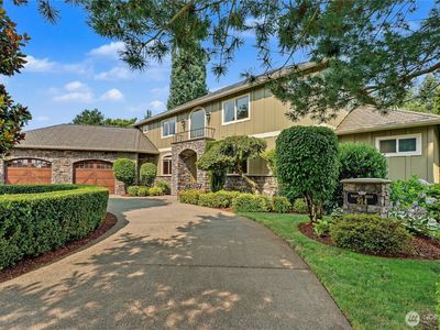 914 Harvest Drive SE