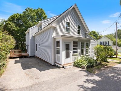 10 Cottage Street