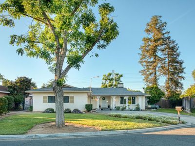 Property at 5433 E Madison Ave, Fresno, CA