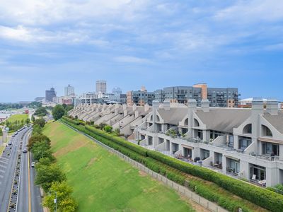 343 Riverbluff Pl APT 3