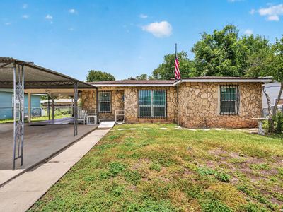 115 CARMEN PL