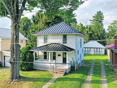 12 E Stewart Ave