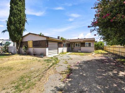 3105 Lexington Ave