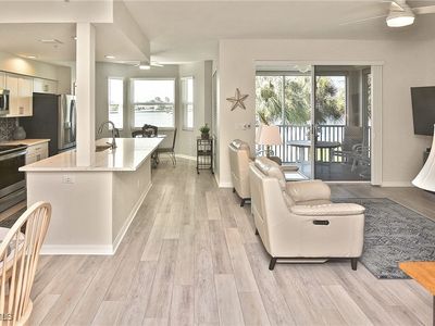 8096 Queen Palm Ln APT 226