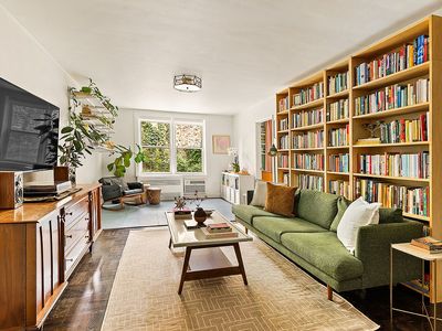 651 Vanderbilt St APT 2B