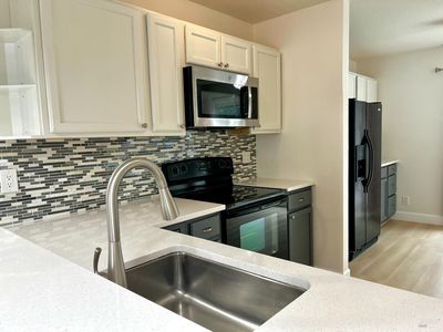 490 Edgewood Dr APT 23