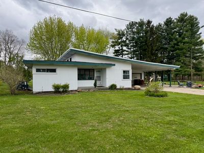 Property at 710 E Broad St, Chesaning, MI