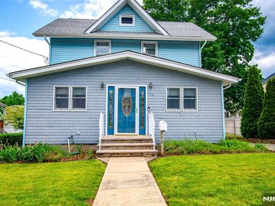 116 W Quackenbush Ave