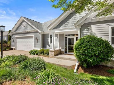 7 Settler Hill Circle