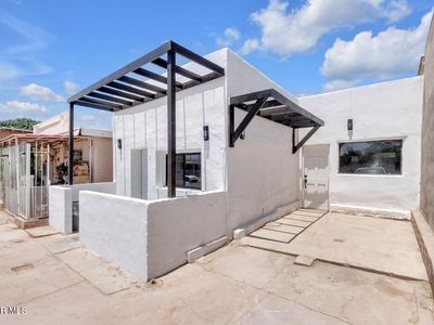 3121 E San Antonio Ave