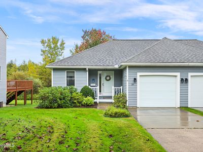 30 Walden Ln