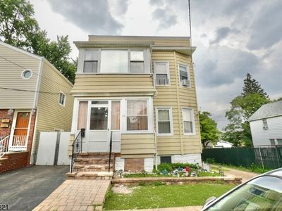 32 New St