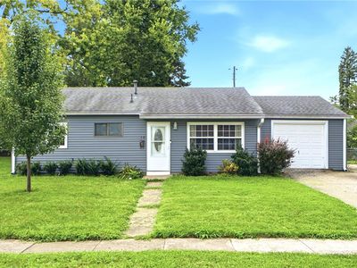 10 Regina Dr