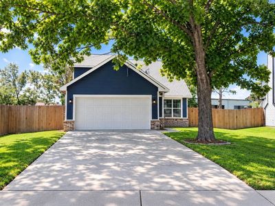 Property at 715 Seydler St, East Bernard, TX