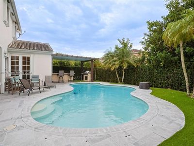 Property at 18528 NW 19th St, Pembroke Pines, FL