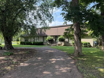 Property at 1001 E 3rd St, Tuscumbia, AL