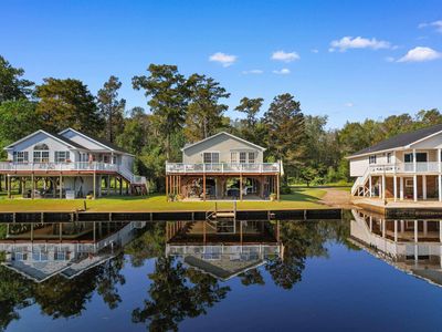 458 River Front St. S