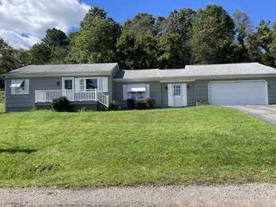 22 Dewberry Ave