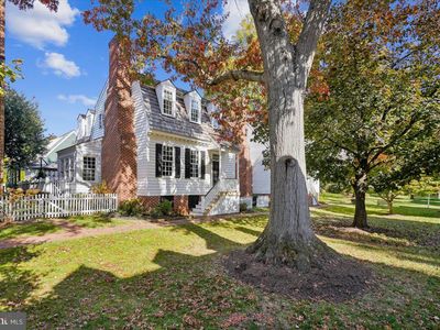 9896 Palace Green Way