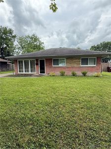 3863 Glaser Dr