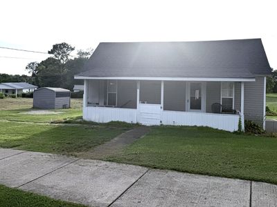 1203 Main St