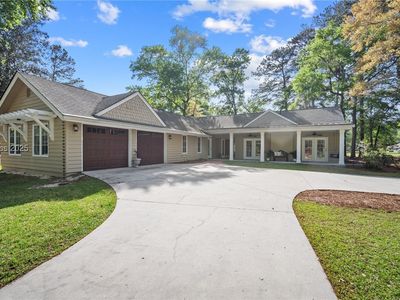 42 White Oaks Cir
