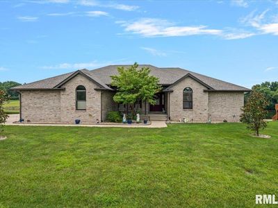 430 Lakeview Ln