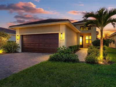 5220 Barnett Cir