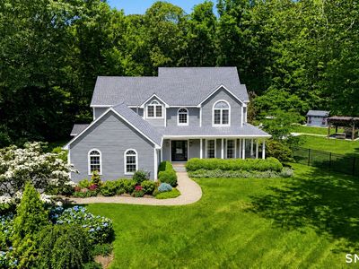 8 Hatchetts Hill Road