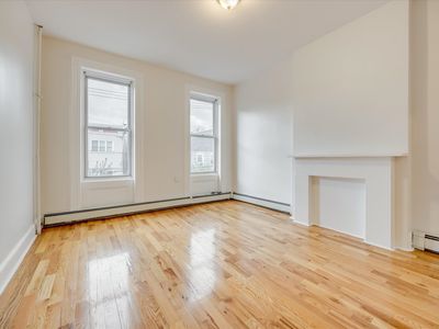 147 New York Ave APT 2L