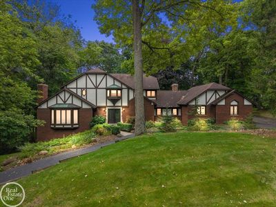 523 Ridgewood Rd