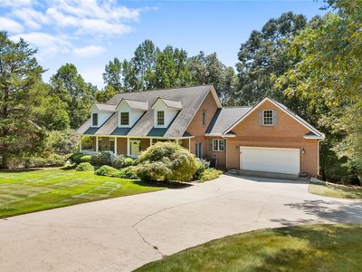 123 Pinnacle Pointe Dr