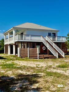 835 Surfside Dr