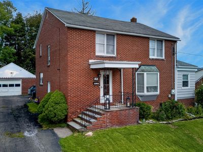 120 Taylor Ave