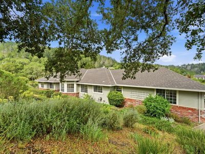 437 Crestridge Place