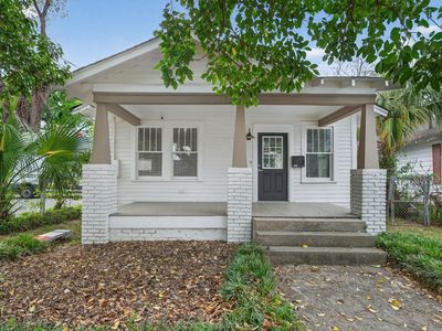 1911 Pickens St