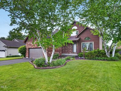 23 Rolling Hills Road