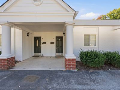 802 E Main St APT 5