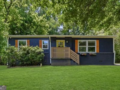 923 Redford Dr SE