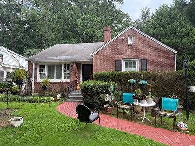 1373 Greenland Dr NE