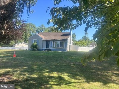 6279 Hulmeville Rd