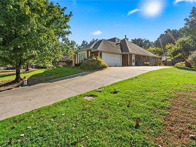 1631 N Arthurs Ct