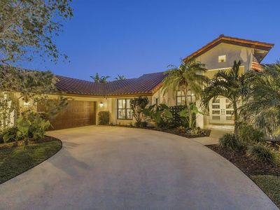 1945 Lynton Circle