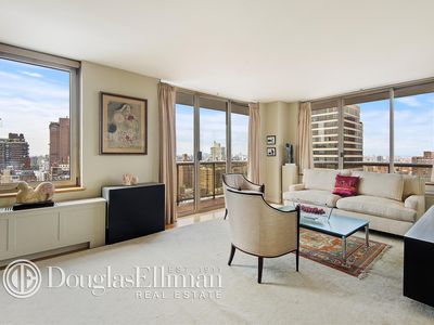 200 E 89th St APT 27B