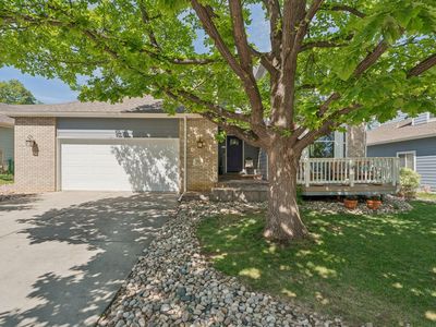 380 Blackstone Cir