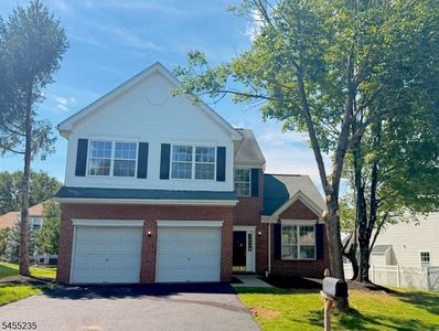 6 Joanne Ct