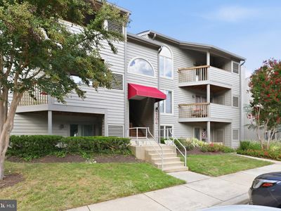 2104 Chesapeake Harbour Dr E #202
